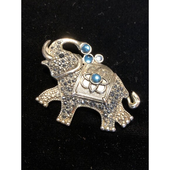 VINTAGE MARCASITE CRYSTAL LUCITE GOOD LUCK ELEPHANT PIN BROOCH~SIGNED: FAF - Picture 1 of 5